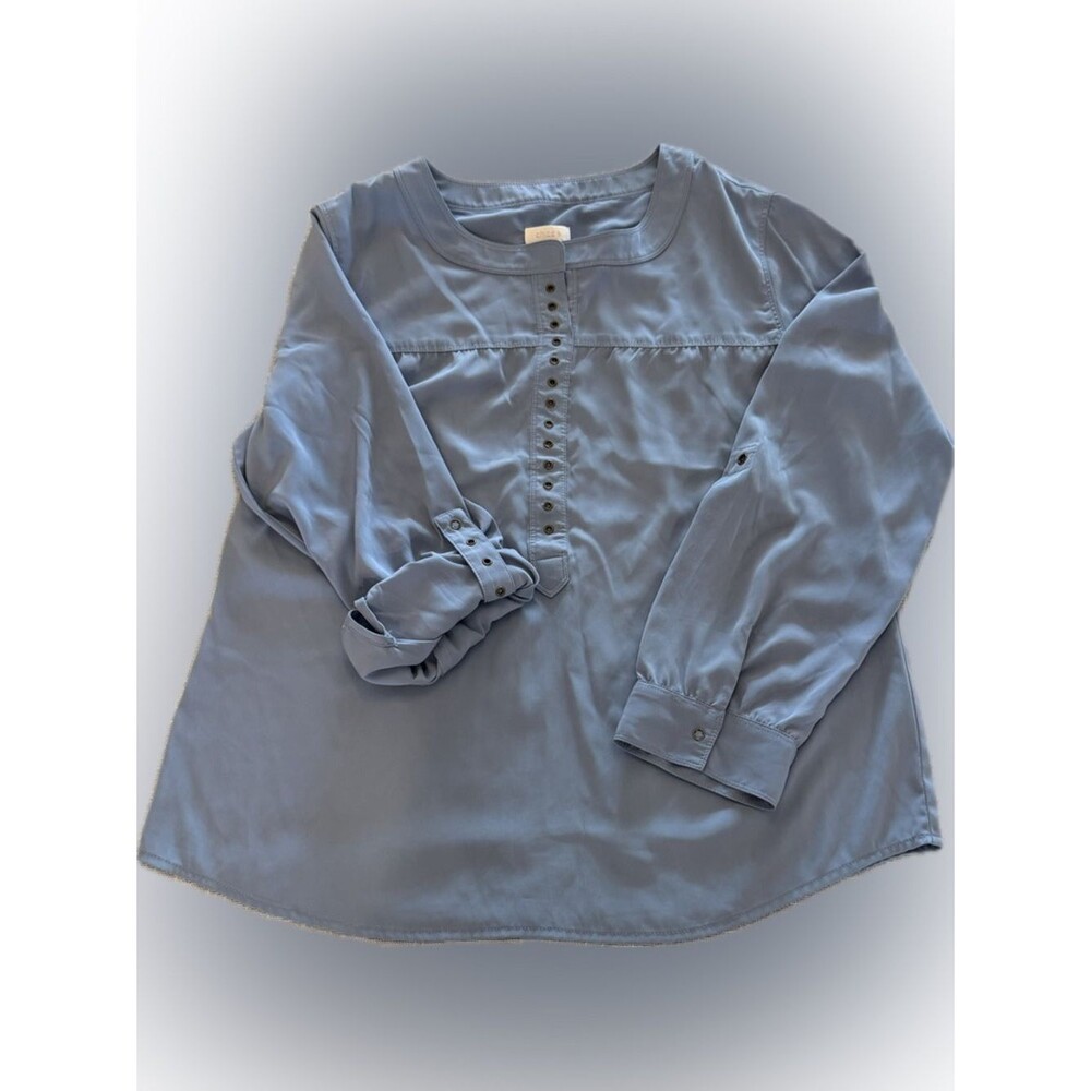 Chico’s Blue Blouse Size 1 Medium Long Sleeve Button Detail Top